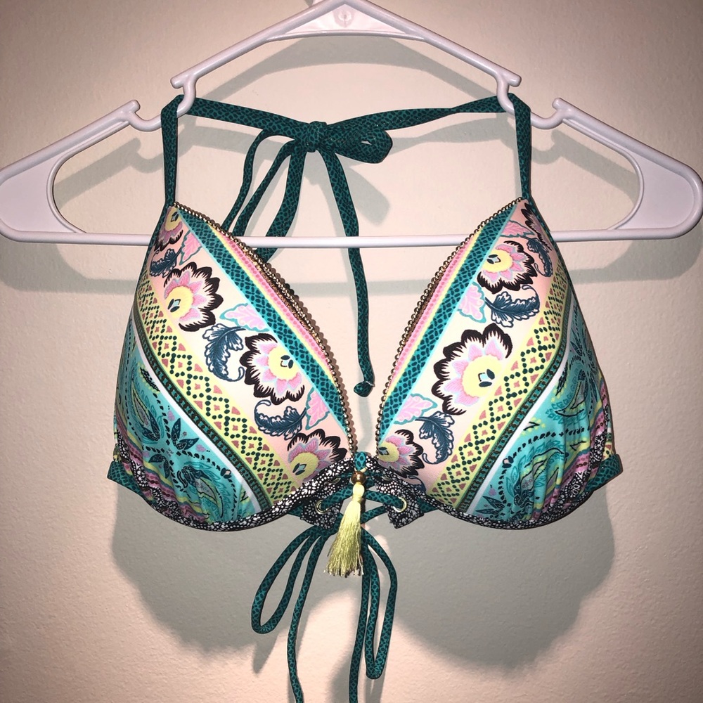 Bikini top